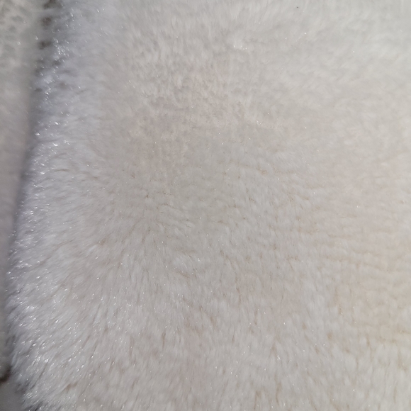 Cozy fur bolero jacket - Picture 2 of 3